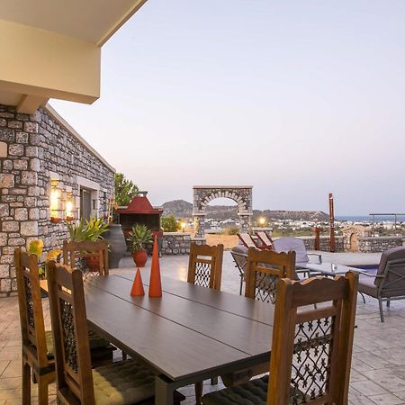 Des & Coo Luxury Villa With Private Pool فاليراكي المظهر الخارجي الصورة