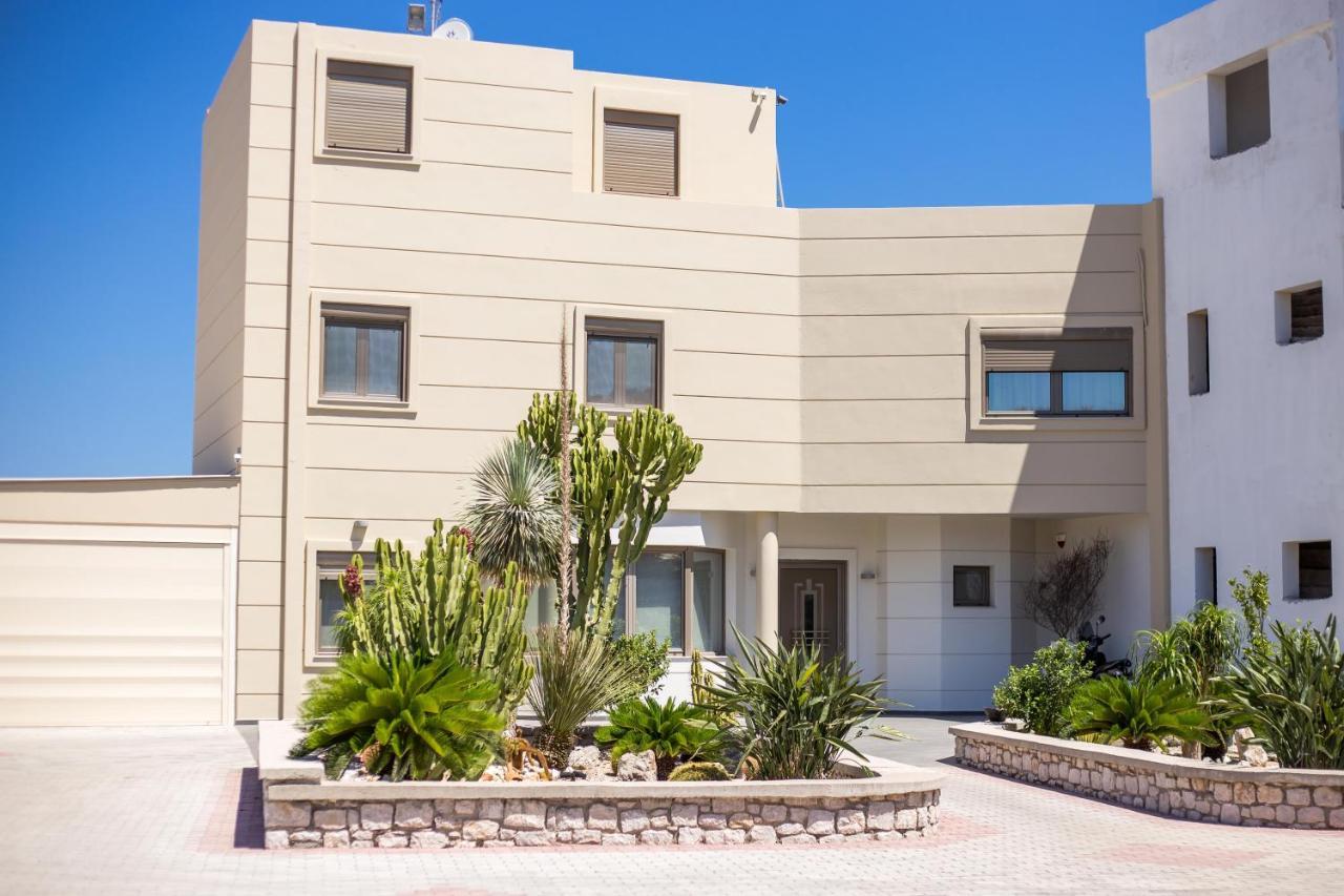 Des & Coo Luxury Villa With Private Pool فاليراكي المظهر الخارجي الصورة