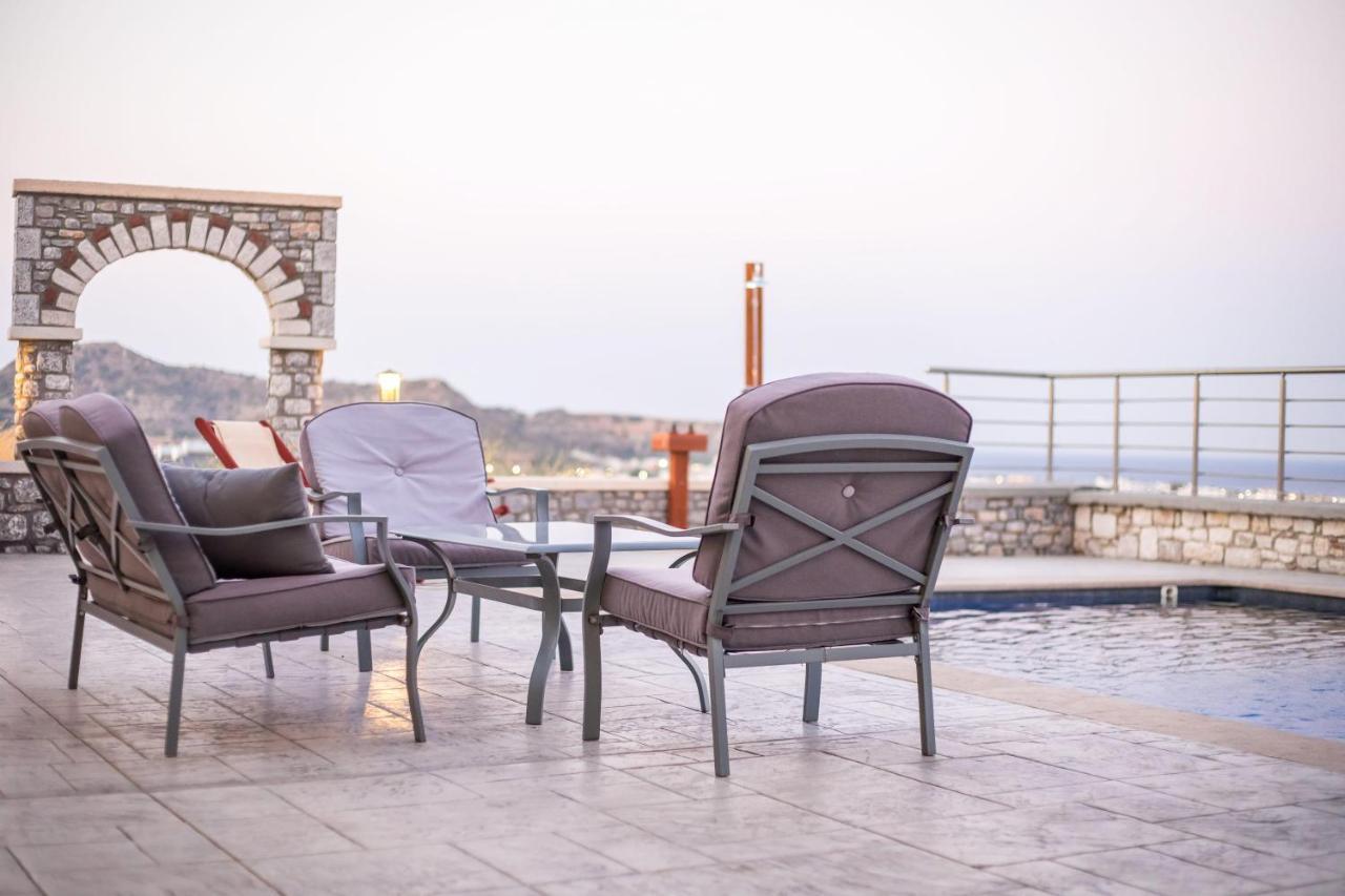 Des & Coo Luxury Villa With Private Pool فاليراكي المظهر الخارجي الصورة
