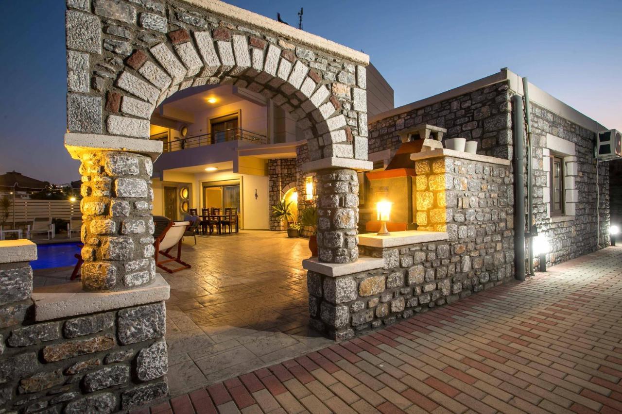 Des & Coo Luxury Villa With Private Pool فاليراكي المظهر الخارجي الصورة